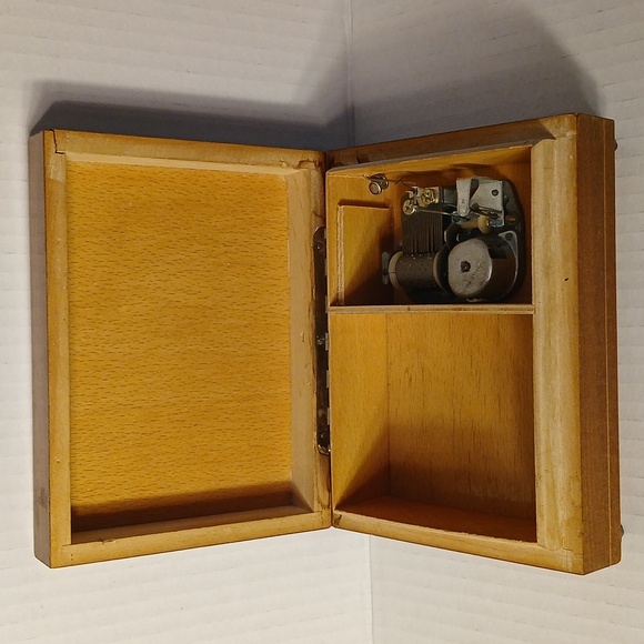 ITALIAN Wooden Musical Jewelry Box "Come back to Sorrento " - Picture 4 of 8